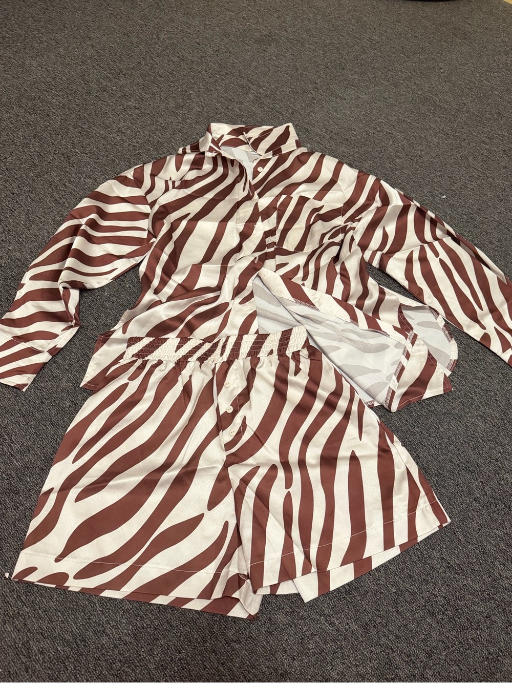 Women's Brown & White Zebra-Print Button-Down Shirt